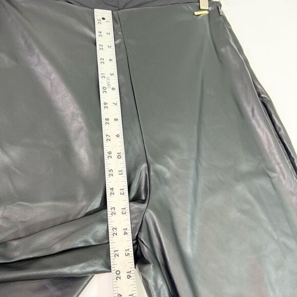 Fabletics Leggings Womens 1X Black Vegan High-Waisted Pebbled Leather Zip New - Picture 4 of 12